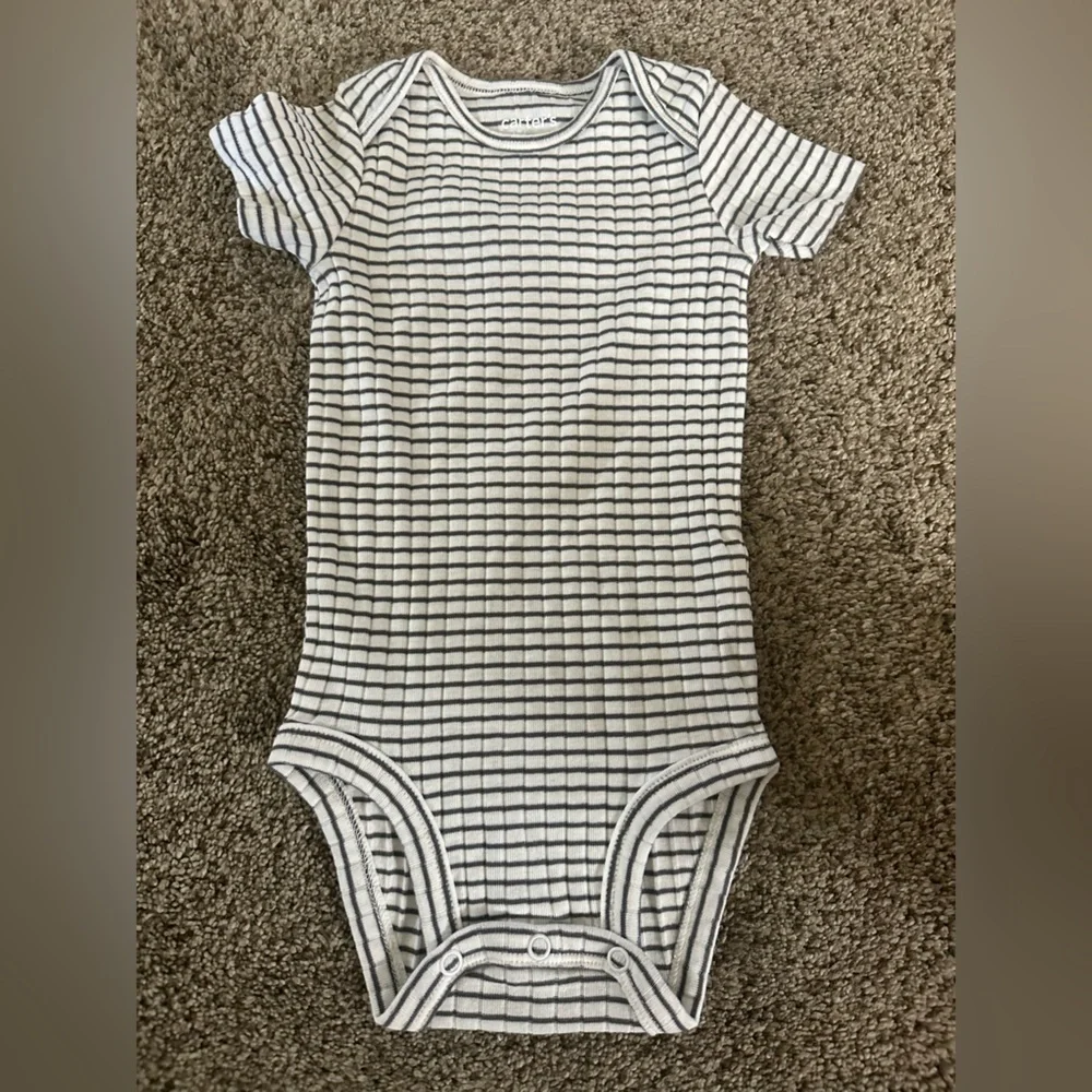 Baby Carters 3 piece set - Picture 4 of 4